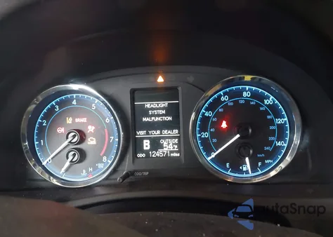 2018 Toyota Corolla L z USA, uszkodzony, nr VIN 2T1BURHEXJC022306